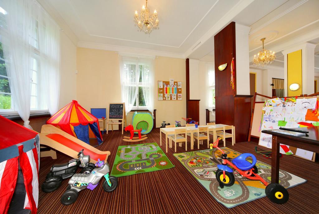 Palace Club Špindlerŭv Mlýn Kültér fotó